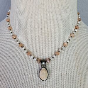 BOUTIQUE // rose quartz and pearl beads with real shell pendant